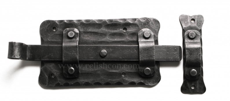 <span style="margin: 0px 0px 5px 0px; font-weight: 600;">R-3671</span><br />Hand Forged Latch